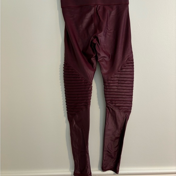 Carbon38 burgundy shiny leggings - Picture 4 of 6